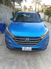 توسان امريكي 2017 حادث موضحة في الصورة حادث بسيط و بيها طخه في جاملق ا...