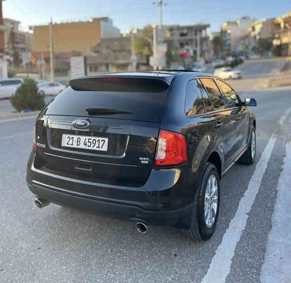 Ford Edge 2013 SEL AWD
فوول مواسەفات ( پانۆراما، کوشن جلد، کوشن هیتەر، ٢ کوشن کارەبا، شاشە گەورە، ٣ شاشە، دەبڵ ئەکسل، ڕادار)
تەنها ٣٦،٠٠٠ هەزار ڕۆیشتووە 
بێ بۆیاخ، بێ سارد هەموو گیانی بە شەرت
نرخ: ١٦٠
0770 294 9797
