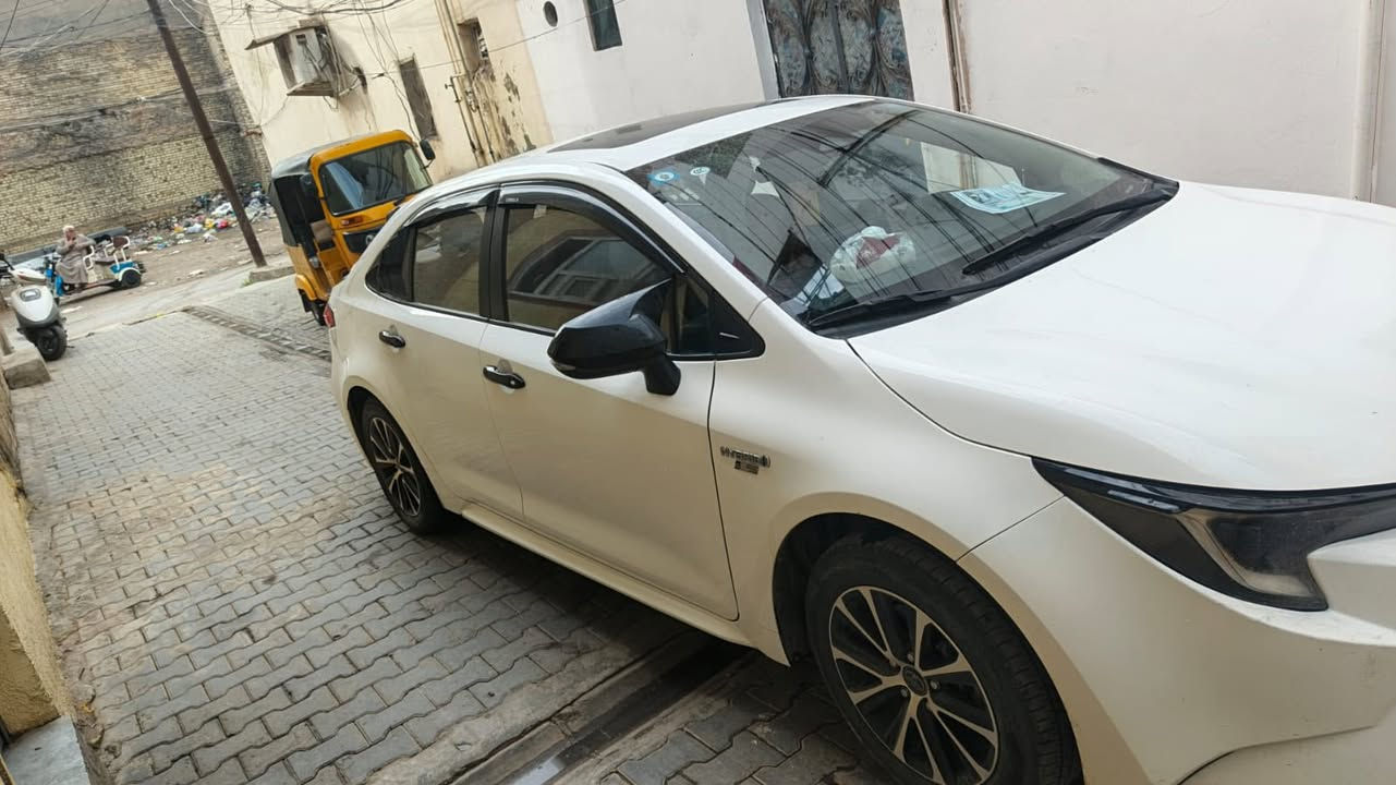 سلام عليكم اخوان مستعجل على بيع السعر 118 العنوان ديالى بعقوبه سياره كورلا 2023 هايبرد محور بانزين فقط  السياره كلين تايتل غيرمتواجد على الفيس الاستفسار اتصل على رقم***********
