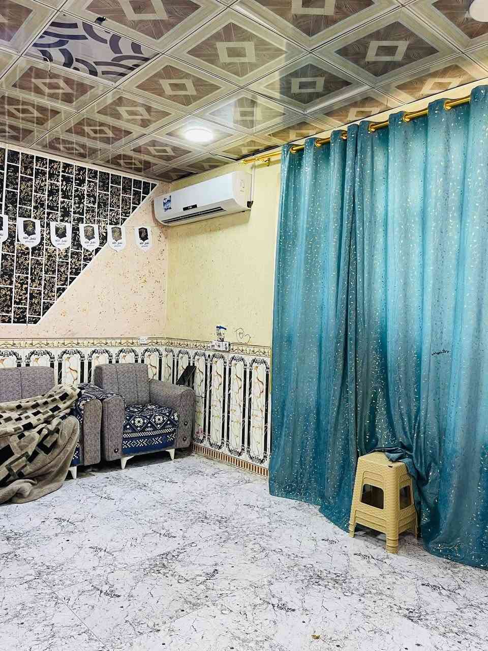 #للبيع 
مشتمل مساحته 100 متر مربع طابو ملك صرف 

الموقع // ديالى بعقوبة باب الدرب قرب مدرسه مريم 

المشتمل طابقين كامل 
بناء حديث 
الأول // استقبال ومطبخ وصاله وغرفة وصحيات 
الثاني // صاله وغرفتين وصحيات 

السعر $
للاستفسار الاتصال على الرقم 
او مراسلتنا عبر الواتساب 
***********

للنشر على البيج فقط مراسلتنا
#عقارات #اخبار #عقاراتي #بيع #قطعة #اكسبلور #ديالى #بيت
