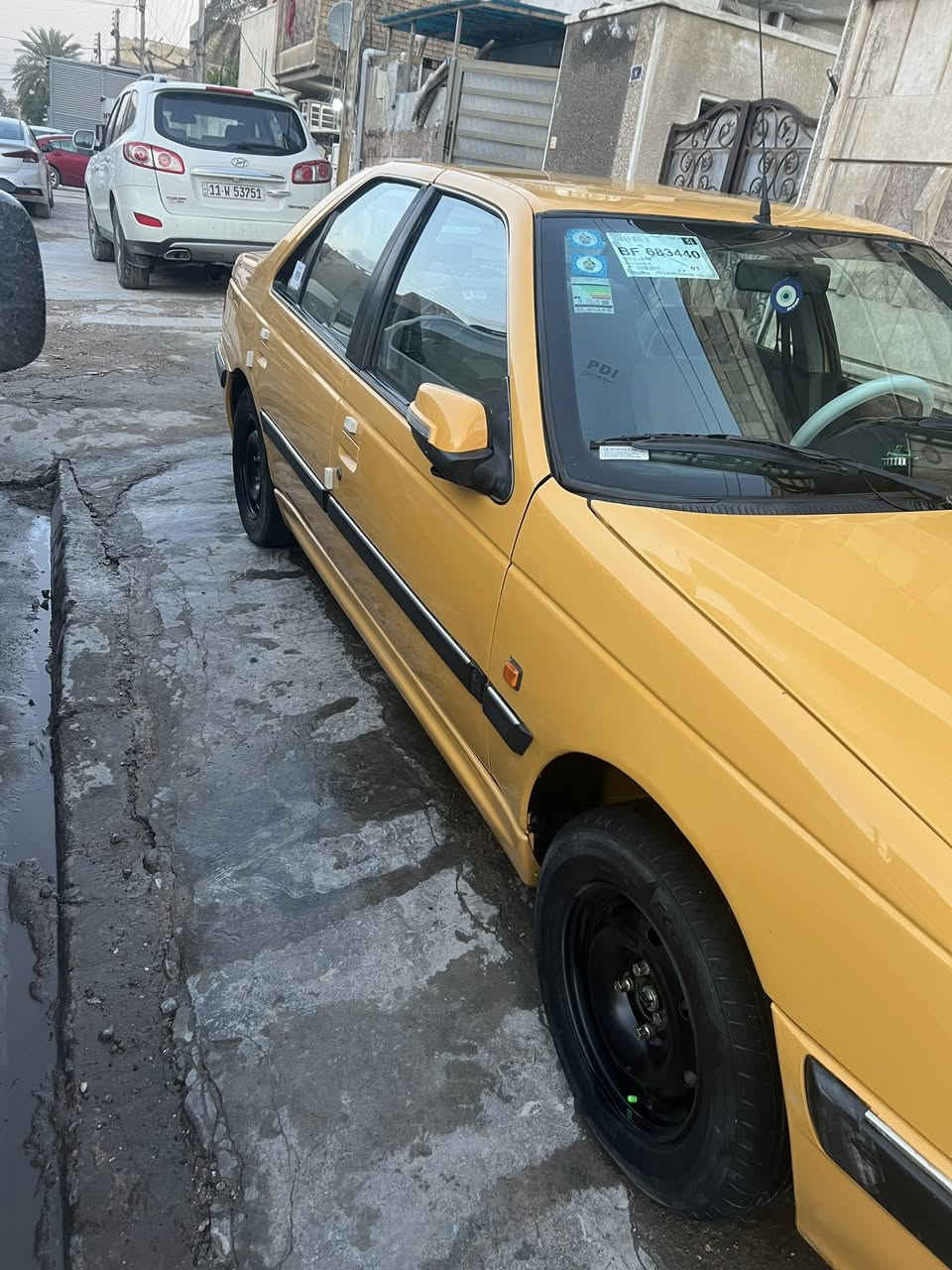 سلام عليكم العزاز بيجو بارص ١٥سياره على اخير حبايه مكفوله عام من عده اهلال واحد والباقي مكفول عام تبريد تتفئة دوشمه زوج تواير صدر كله جديد سياره مامشتغل بيهة تكسي والله معروضه ب٥٢وبيهة مجال للطيبي ***********
