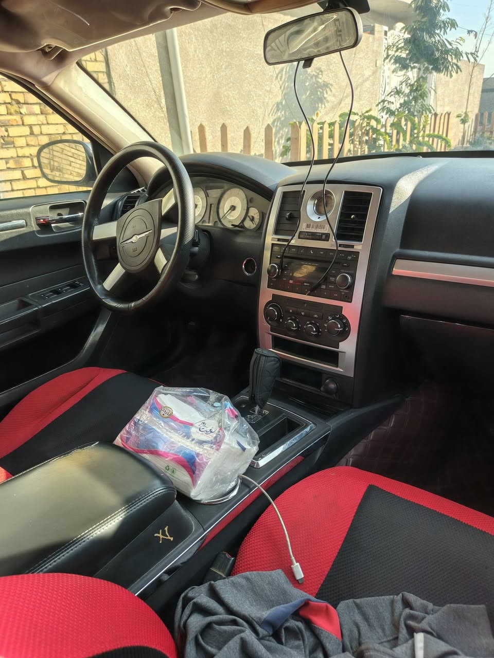 السلام عليكم 
اوباما موديل 2010 اصل للبيع رقم بغداد الماني
ظرر جاملغ امامي مكان السياره العماره مداور ثاني يوم السعر120وبيه مجال للاستفسار الاتصال على الرقم 
***********
