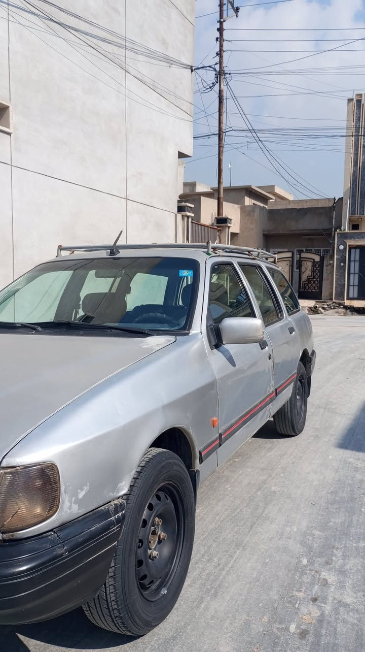 فورد موديل ٩٢ للبيع السعر ٢١ كير محرك شرط كاربون موجود شرط التحويل مكاني ب الجانب الايمن الهرمات 
***********
***********
