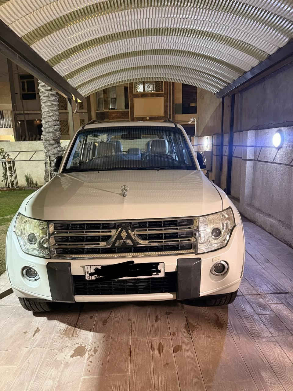 السلام عليكم 
باجيرو 2010
العنوان: بغداد ، حي القادسيه
نظيفه كلش
للسعر والاستفسارالتواصل مع الرقم
***********
