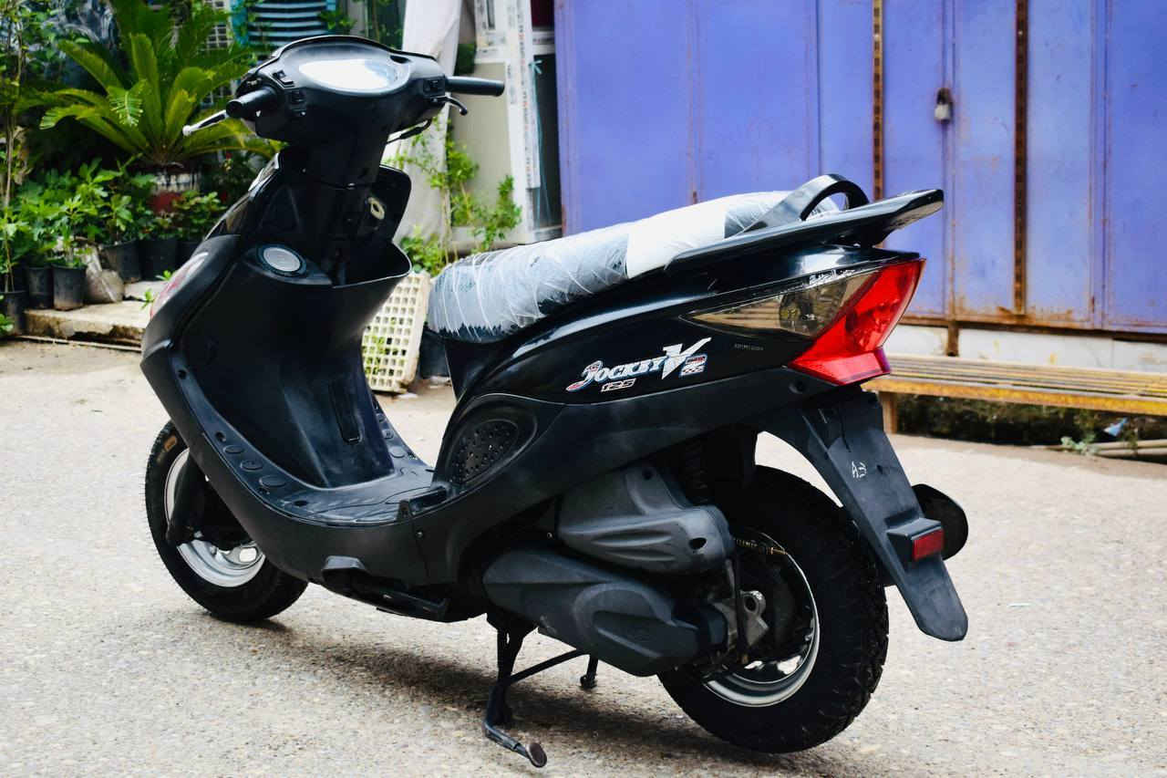 السلام عليكم 
دراجه كامكو V2فول نضافه مثل مجاي تشوف 
وانضف بعد درجه كفله من اي شي 
شراي عله خاص او رسل عله هاذه الرقم 
*********** مكاني/قلعه سكر
