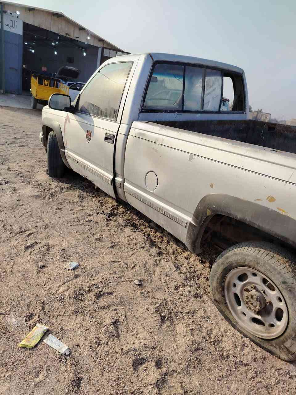 سلام عليكم  عندي جمس البيع  سعر 20 بيها مجال الطيبين  رقم  بصرا ألماني عنوان البصره  الهارثة رقم الهاتف ***********
