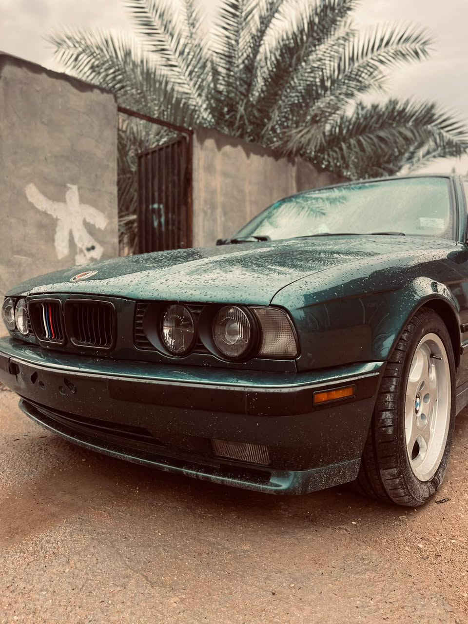 السلام عليكم BMW موديل 1995 اصل حجم 540 جديدة للبيع مكاني بابل *********** السعر 85
