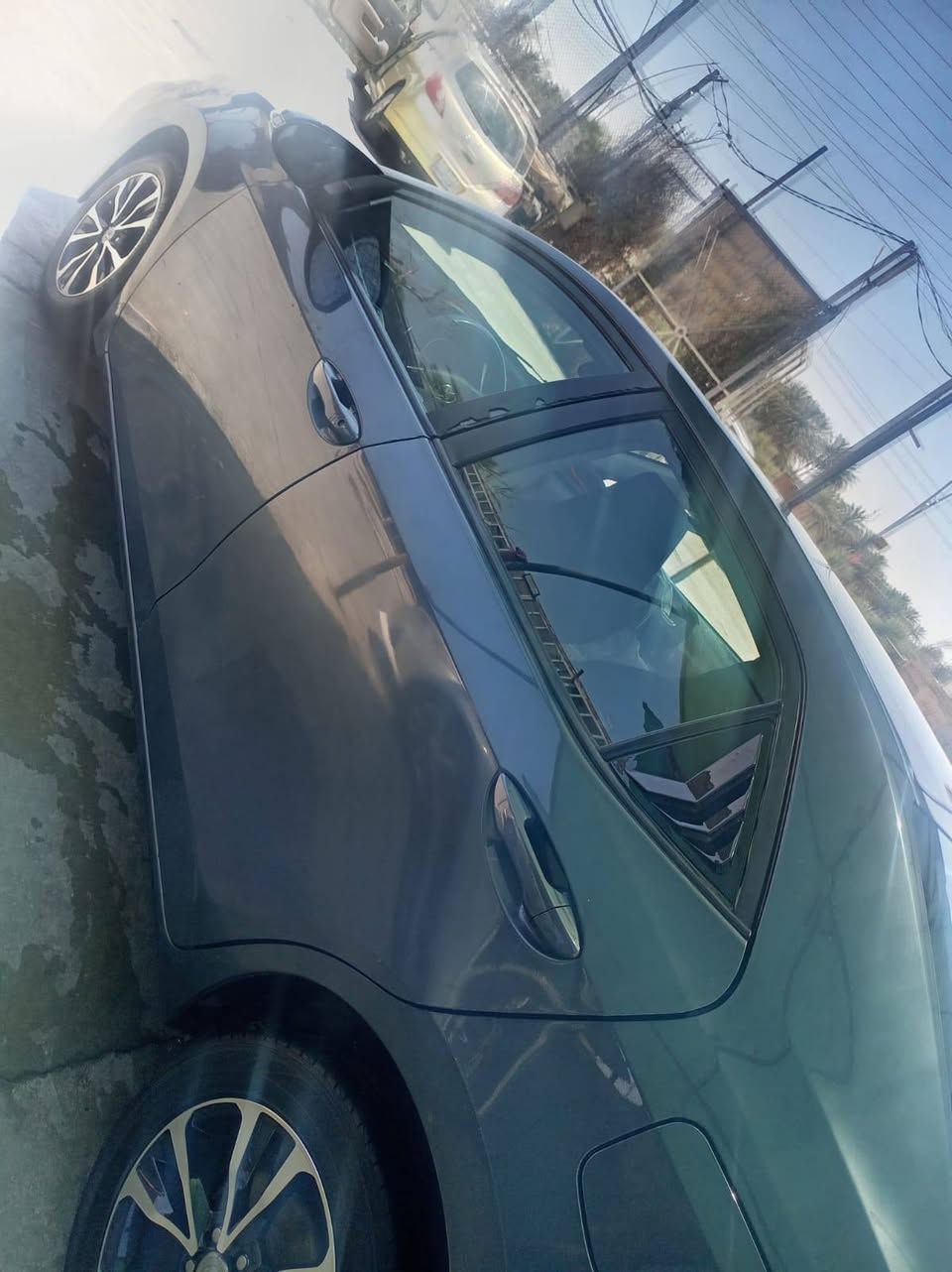 ‏‎   ‏  السلام عليكم ورحمة الله وبركاته
——— لـلـبـيع  ———

تويوتا كورولا.        — Toyota Corolla

‏‎وراد أمريكي.          —  ايرباك سليم  

‏‎الموديل                —  2019

فئة                       —  SE   

حجم المكينه              _V4/2000 

حالة السياره.    — صبغ ((بنيد - باب خلف سايق ))

‏المواصفات 
-كشنات جلد 
-شفتات ستيرن 
-ستيرن تدفئه 
-ليد نهاري 
-شاره بالمرايه 
‏‎-تبريد منفصل 
‏‎-تحكم ستيرن جهتين 
‏‎-تحديد سرعه 
‏‎-مانع انزلاق 
-رادار امامي 
‏‎-تحديد مسار 
- تنبيه ما قبل الاصطدام
‏‎-كامره خلفيه
‏‎السعر            — 140$بيها مجال 
رقم السياره    — السليمانيه
‏‎موقع  السياره — ديالى المقدادية 
الاستفسار _ *********** متوفر واتساب
