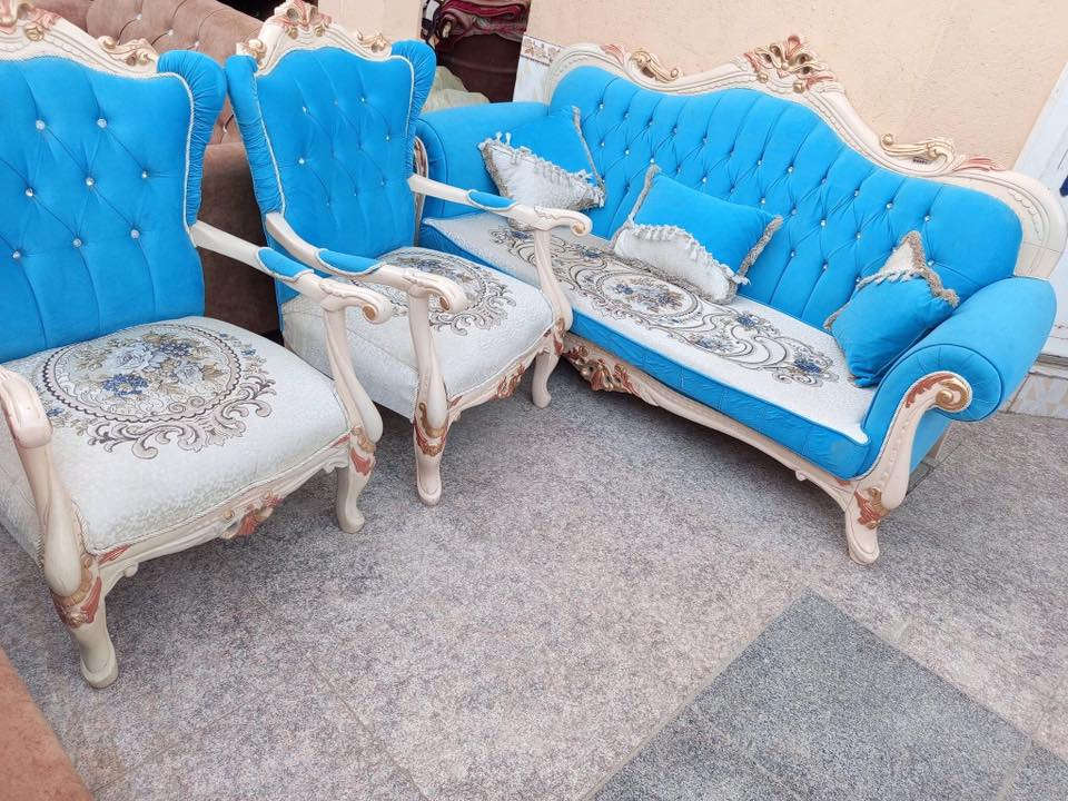 ياالله تخم ملكي اخو الجديد كلش نضيف وقوي 6قطع 10 مقاعد السعر 650 وبيه مجال لشراي ناصرية مركز ***********
