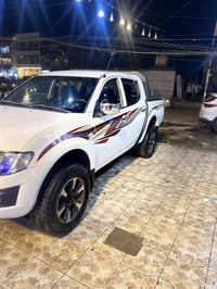 بيكم متسيبويشي فور ويل فحل 2013 مكفوله من ضربه وصبغ السياره طفت عندي ن...