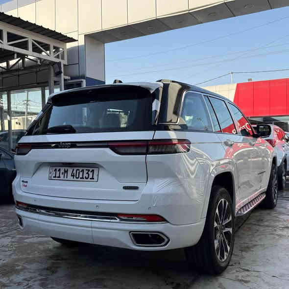 جيب اوفرلاند موديل 2023 خلجي كفاله عامه 
ماشيه 16 مايل 
بانراما جلد ابيض اصلي تدفئه تبريد كراسي عداد2 كرسي كهرباع ذاكره  ميموري  تدليك كراسي 

5 كامرات داتوشو جامه اماميه شاشات 2 دشبول 
وباقي المواصفات معروفه  
للاستفسار ع هذا الرقم 
*********** بغداد
