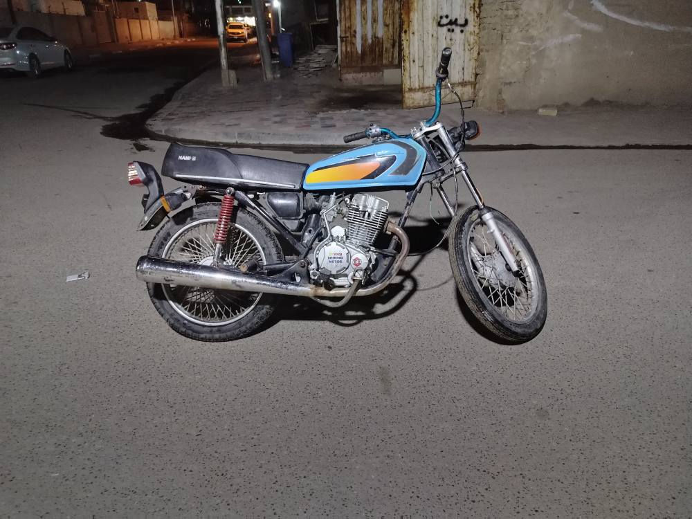 سلام عليكم دراجه ايراني موديل 17 أوراق اصوليه بيها محرك 5 كيرالمكان طويريج ***********
