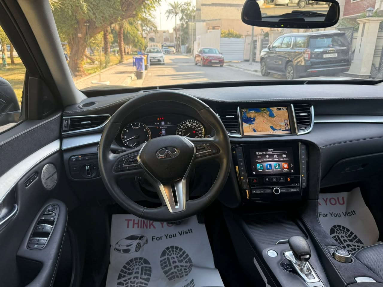 السلام عليكم 
البيع انفنتي QX50
موديل 2022 حادث بس بنيد وجاملغ بارد
سياره كامل مواصفات
مكان بغداد 
السعر190الف دولار 
موبايل ***********
