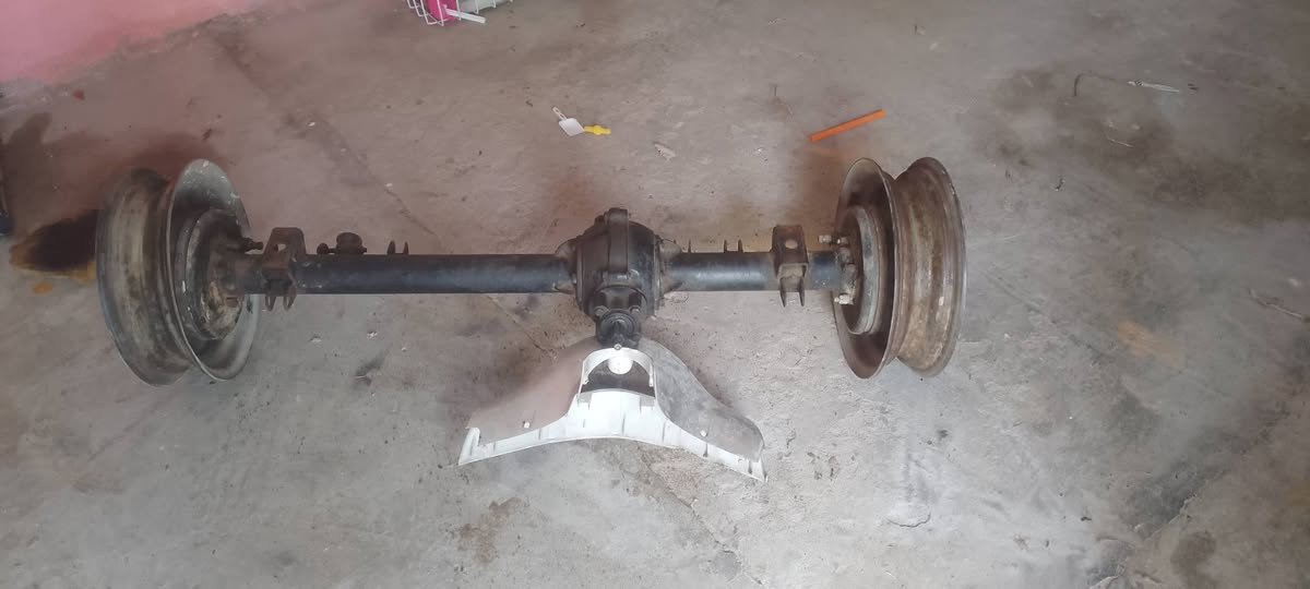 سلام شباب اكسن ستوته هو والويله للبيع مكفول جديد 75الف مكان حيره. 
***********وتدلل
