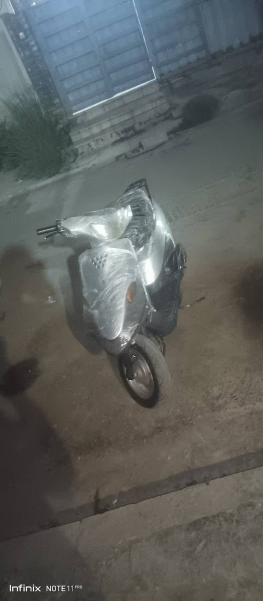 دراجه ناريه تسع زروف بيجي دراجه محرك ناعم لايتات 
اشاير عالي وانصي صندوك ينقفل قبق ينقفل مال بانزين دراجه بوضع الشركه نكر سلف هندر بريك امامي وخلفي بكانك بغداد الزعفرانيه سعر ٢٥٠ وبيه مجال حك الجيه رقم الهاتف تعال خاص


**إذا كنت صاحب هذا الإعلان وتريد حذفه لأي سبب، رجاءا أرسل رسالة إلى الدعم الفني**
