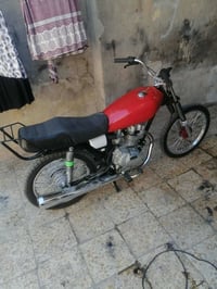 دراجه للبيع تعمير غراض كله جديد بس المحرك مستعمل دراجه نضيفه تجي وشوف ...