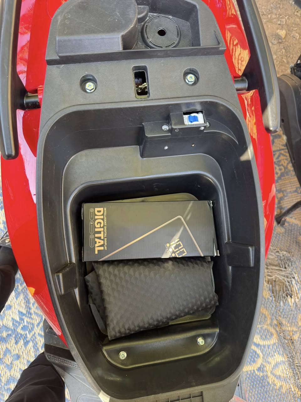 سعر ٦٠٠ زيرووو
حي اور 

***********
