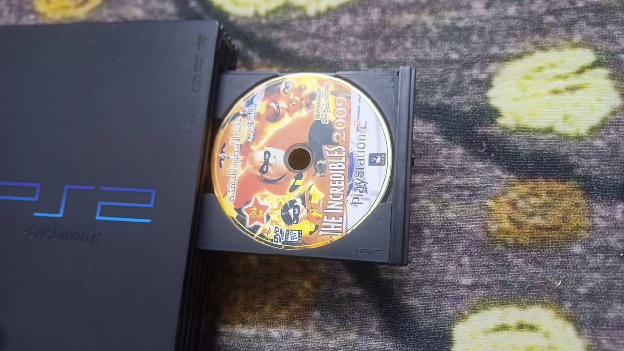 سلام عليكم بلي 2 للبيع او المراوس البلي كلشي بي شغال بس المنفذ مال الكيوره او الجوستكات الشريط مخلوع بس جيب شريط وحطله بنسبه للجراره القرص شغاله المروحه شغاله كلشي شغال بس كتلكم يحتاج شريط الملحقات كير و واير التشغيل و واير ناقل الصوره من البلي الى العارضه اكو نقص بل ملحقات وهوه رام يشكل علمود يخزن مدري شنو البلي اجاني هديه ومستعمل من ناحيه السعر انه ماعرف بيهن فطوني بي سعر والله كريم التواصل خاص  او رقمي بي واتساب بس لاتخابر بس مراسله *********** مكان ناصريه مركز
