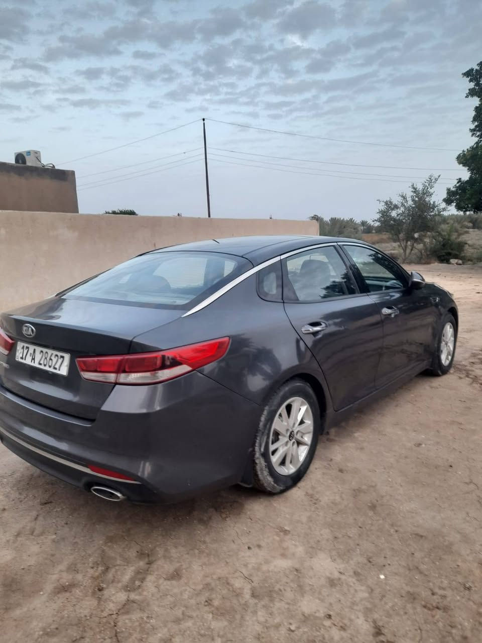 كيا اوبتيما خليجي مديل 2017 مكينه
2400 كير ومكينه ما مفتوح شرط سعر ١٤٧ وبيهه مجال 
بصيط رقم الهاتف ***********  مكان السياره سماوه 
الوركا
