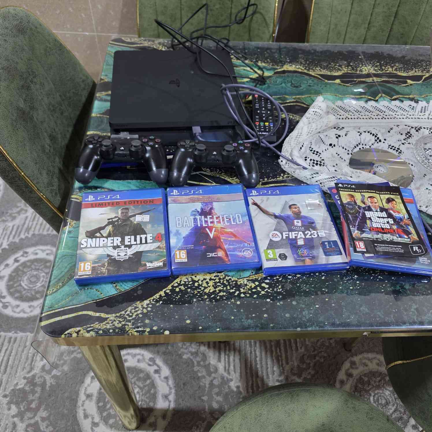 ابلي فور البيع معه اربعه اقرصه السعر ٤٠٠وبي مجال  سجاريه***********
