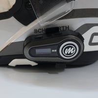 خوذه ماركه عالميه ألماني قياس S مستخدم نظيفه جداا مع جهاز بلوتوث ابو ا...