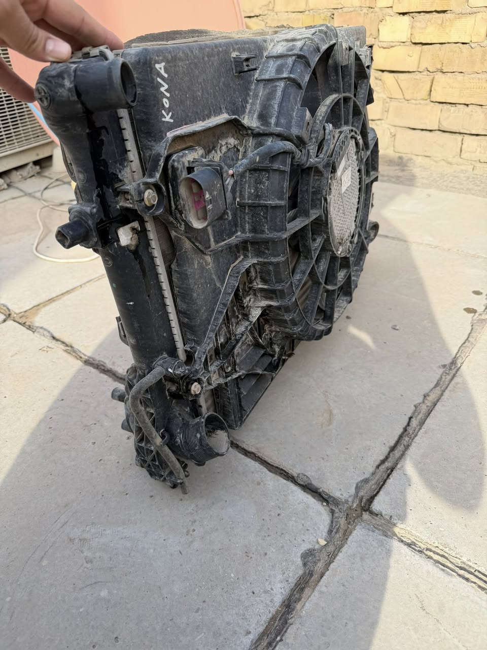 السلام عليكم تخم كامل راديترات مال  كونا 1600 t جديد  فقط القزان مال راديتر بي فطر  العنوان بغداد *********** السعر 250 الف
