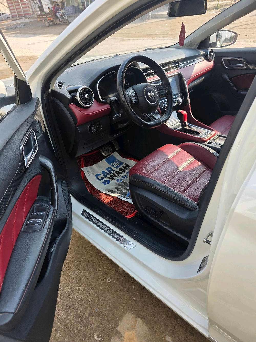 للبيع او للمراوس
السعر 112 مجال قليل جدا
مكان السيارة النجف 
موديل 2022 عداد 40 الف كيلو
اMG6 الفول مواصفات
رقم بغداد الجديد
محرك 1.5 تيربو
ناقل سرعة دبل كلتش7 سرعات
قوة المحرك 169 حصان
عزم الدوران 250 نيوتن / متر
مصابيح نهارية LED
مصابيح خلفية LED
مرايا كهربائية
اشارات في المرايا الكهربائية
مرايا قابلة للطي بشكل الكتروني
مقود جلد
مكابح توقف الكترونية EPB
مكابح انتظار الكترونية Auto Hold
نظام الثبات الالكتروني ESP
نظام توزيع قوة الكبح EPD
نظام مكابح المنعطفات CBC
نظام مراقبة ضغط الهواء في الاطارات
تكييف الكتروني ثنائي المنطقة
نوفذ كهربائية مع فتخ واغلاق اوتوماتيكي
مثبت سرعة 
ناقل سرعة في المقود ( بادل شيفتر )
بصمة
مسند يد خلفي مع حامل اكواب
مقود قابل للتعديل
شاشة 8 انش مع كاميرا
بلوتوث
مداخل USP مع شاحن
مداخل كهرباء 12 فولت
                                                           Android Auto                                                    
                                                        Apple Car Play                                                 
تحكم بالمقود
حساس خلفي
شاشة عدادات 3.5 انش
عادم مزدوج ( دبل اكزوزت )فتحة سقف
دوسات بنزين وبريك معدنية رياضية
ارضيات MG
ويل كب 18 المنيوم
اطارات بروجستون
مقاعد جلد
مقعد سائق كهربائي ب6 حركات
6 وسائد هوائية
نوفذ كهربائية مع فتح واغلاق اوتوماتيكي لجميع النوافذ نظام الاضاءة التلقائية
اغلاق النوافذ تلقائيا عن قفل السيارة
ضمان 6 سنوات او 200,000km ايهما اقرب
للاستفسار
***********
***********