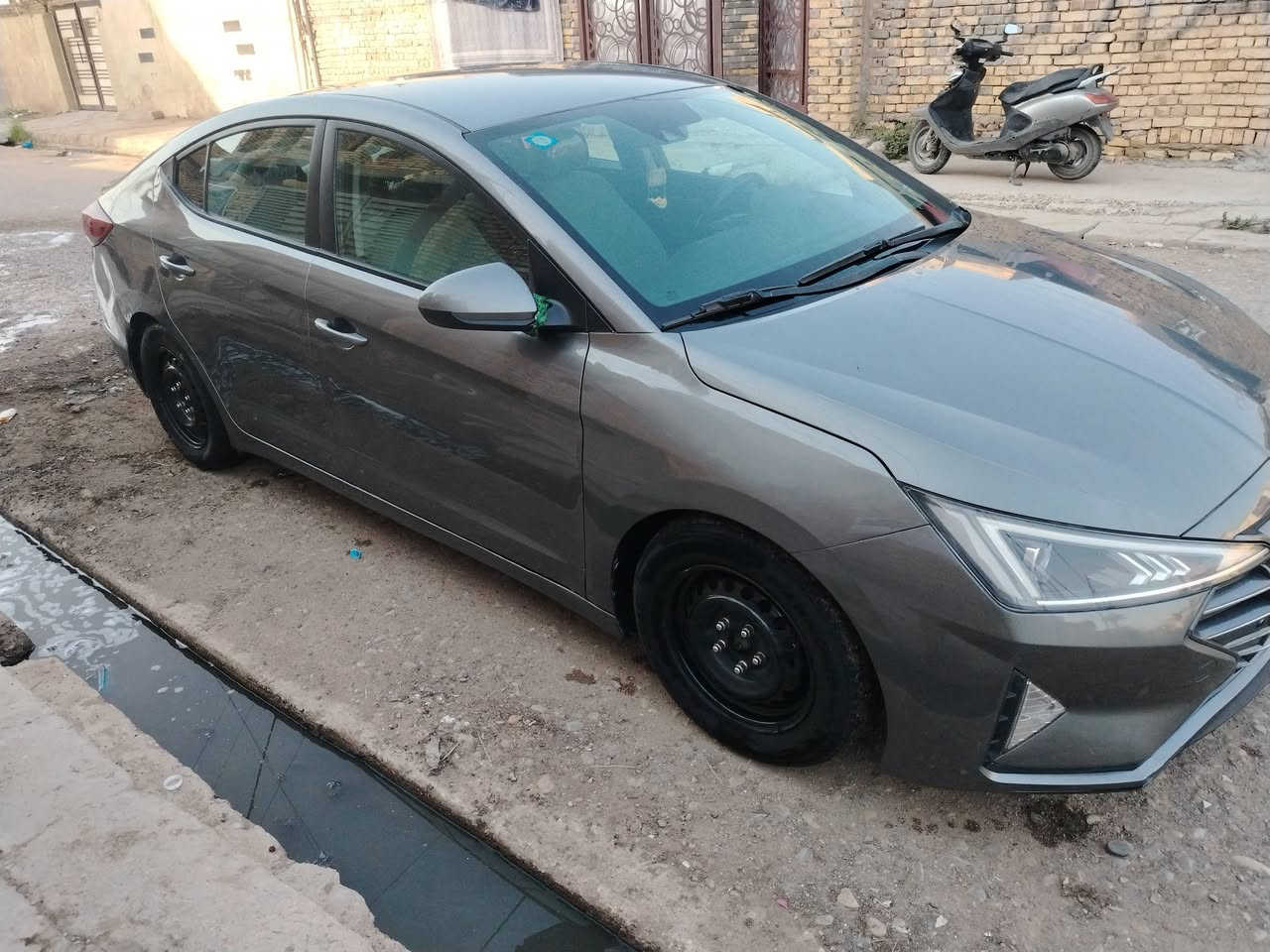 سياره الانتره 2020
رقم بغداد معوقين سنه 2027 ينفتح الحجز مالتها
وكاله عامه ام الصوره والباركود، 
حادثها جاملغ وبنيد تبديل والجاملغ الخلفي في العراق  صور السونار أدناه👇
سعرها 120 وبي مجال حك الجيه
#العنوان_مركز_الكوت .
للاستفسار الاتصال على الرقم ***********
