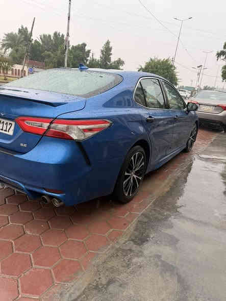 السلام عليكم 
كامري 2020  لون ازرق بحري
رقم اربيل بأسمي
فئة SE 
كشنات كهرباء وجلد
رادار امامي وتحديد مسار
حادثها موضح بالصور وياها السونار 
باب تبديل قطعة اصلية
وباب صبغ
ماشيه 104 كيلو
تخم تاير جديد
جاهزة من كلشي
السعر 185
مكاني بغداد حي الخضراء
***********
