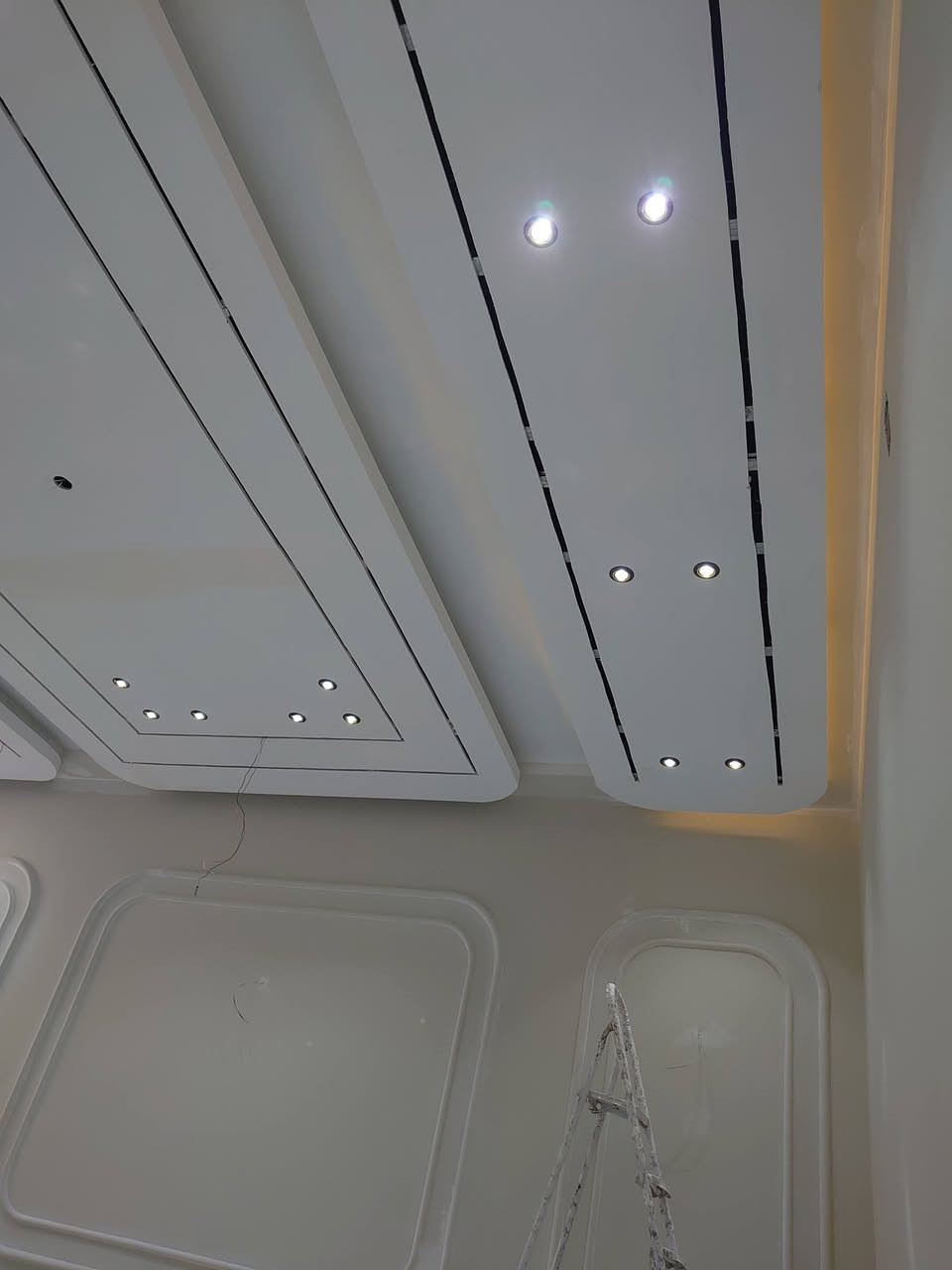 اخر الاعمال قيد الانشاء والبعض مختوم
نعمل جميع انواع الديكور الداخلي والخارجي والواجهات بورسلين ميكانيكي وتغليف الفوم الخارجي وفرونتك 

للطلب والحجز الاتصال على ***********
