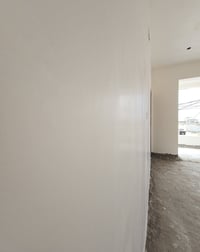 كادر ابياض بورك وسقوف جص فني عمل درجه اولى 07708250289
