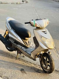 يالله  دراجه سنكس فحل   ياباني   خطين   نوزل   محرك اخرس كدامكم بل فدي...