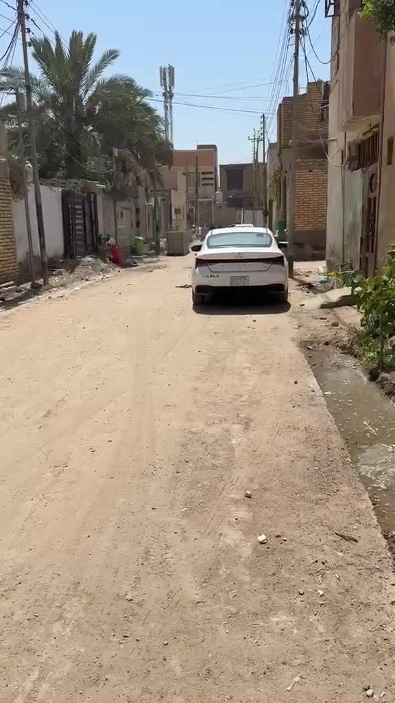 دار اللايجار بالشهداء مساحة 100مً طابقين يتكون من غرفتين وصاله ومطبخ وصحيات وستقبال 

يجاره 400 وبيه مجال 

مكتب 💥التميز 💥للعقار 
الشموخ قرب جسر مشات إتصال على الرقم وتساب ***********
