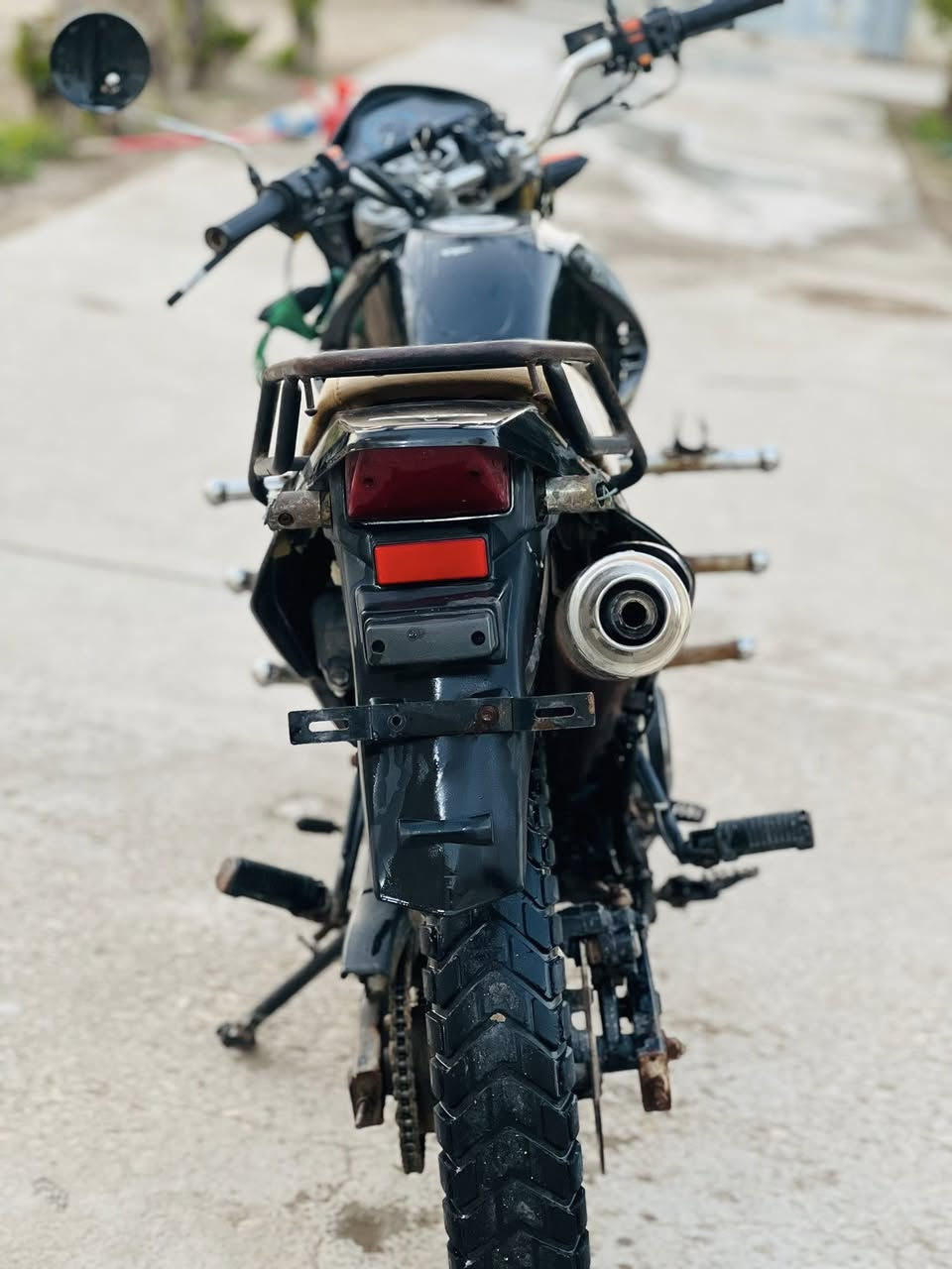 السلام عليكم _  دراجه دايون قفاز موديل 2020 دراجه جاهزه من كلشي مامفتوحه سعر (مليون و100 ) عنوان قضاء الشطره الاستفسار رقم ***********
