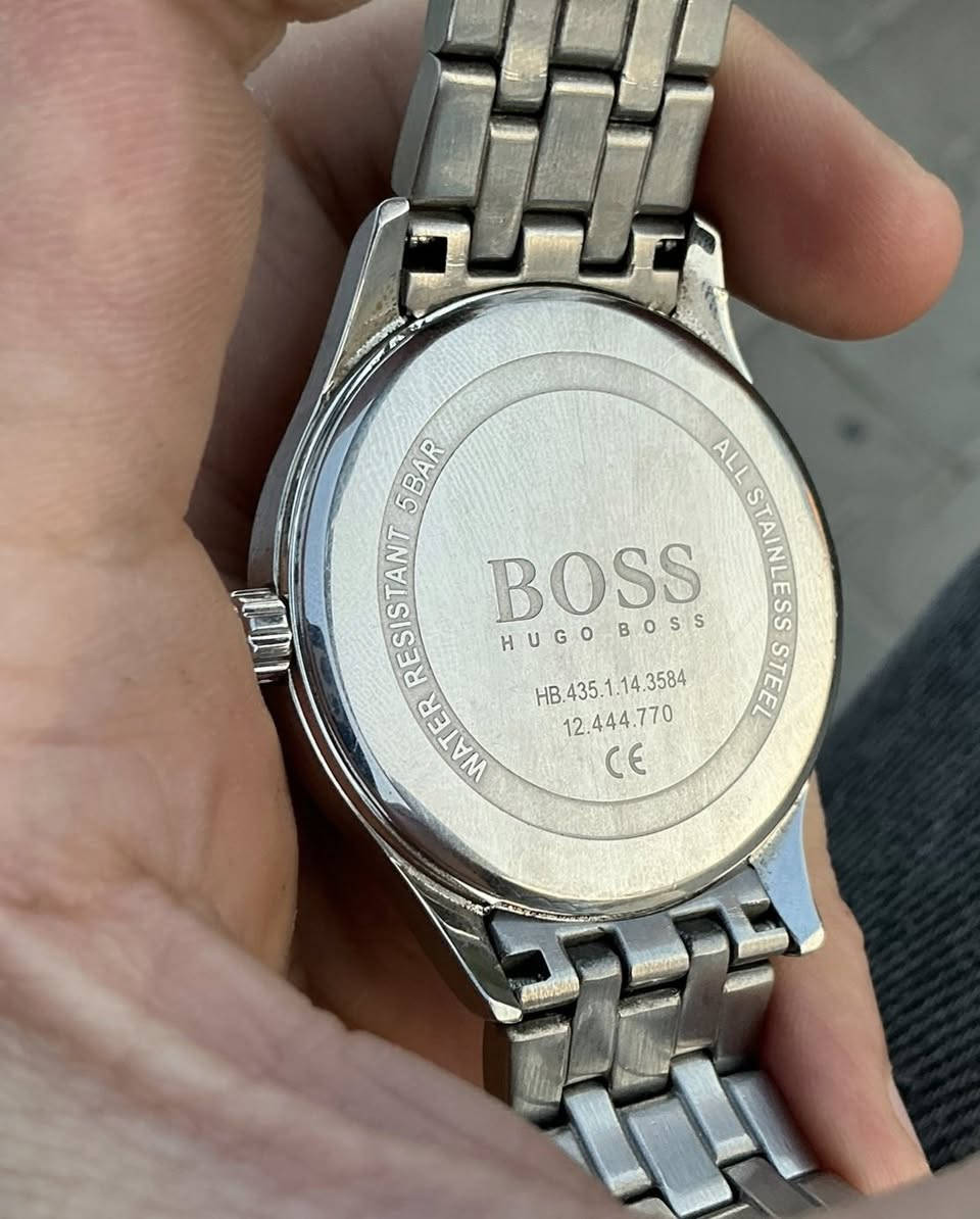 السلام عليكم ساعة BOSS اصلي
نظيفة جدا
بلادية بالكامل
نافذة للتاريخ
ستانلس ستيل
قطر 40 42
سير ودكمة معلم
85 الف


**إذا كنت صاحب هذا الإعلان وتريد حذفه لأي سبب، رجاءا أرسل رسالة إلى الدعم الفني**