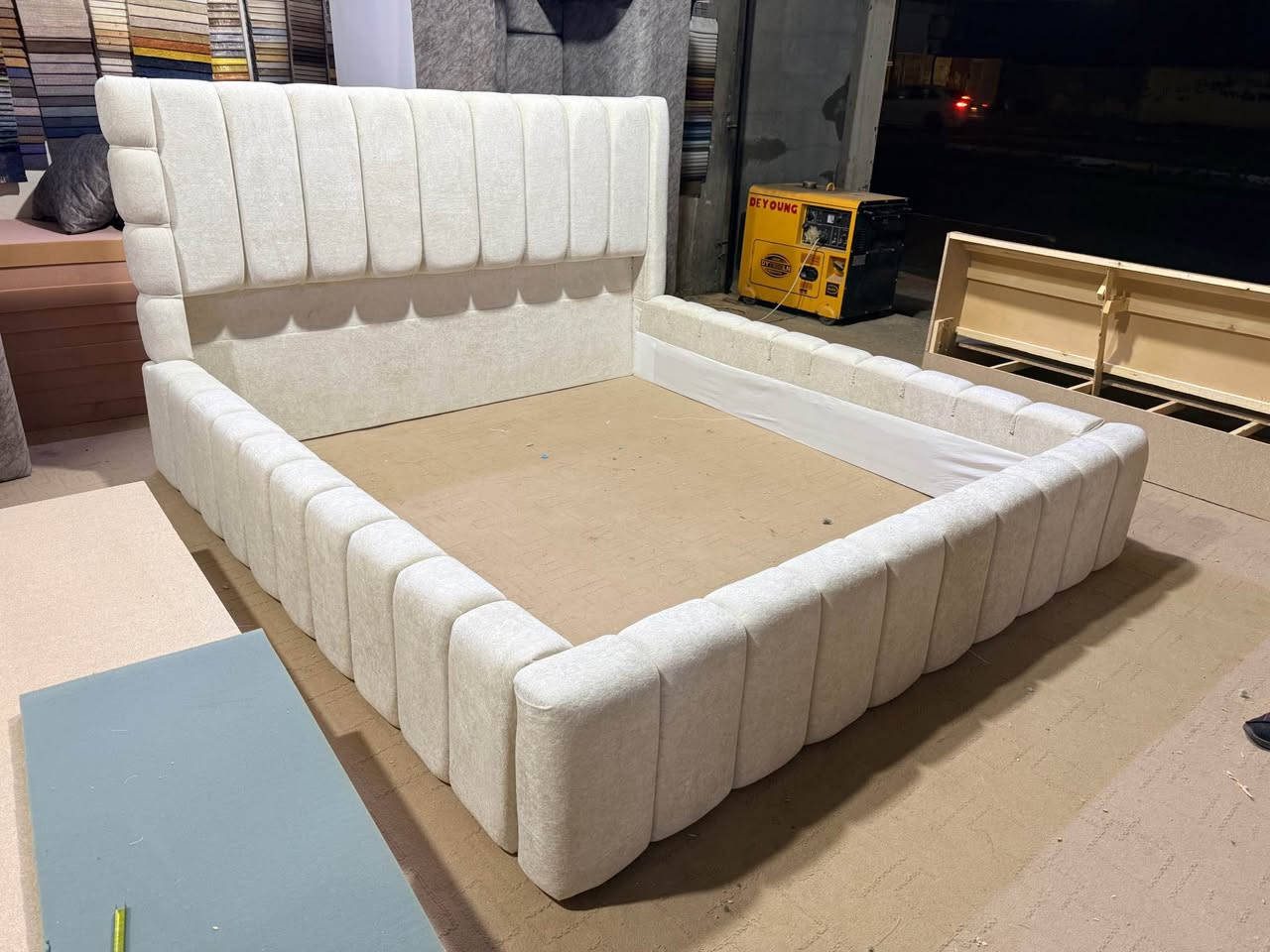 ✨ إعلان معمل الأمين ✨

🔥 قنفات وجلسات عربية فخمة 🔥
تصاميم عصرية تناسب كل بيت

✔️ أقمشة راقية ومضمونة
✔️ تفصيل حسب الطلب
✔️ كادر محترف وخبرة عالية

📍 كركوك – الحي العسكري، قرب جامع خديجة
📞 ***********

💥 لا تضيع الفرصة… جدّد بيتك بأفخم القنفات كركوك, العراق
