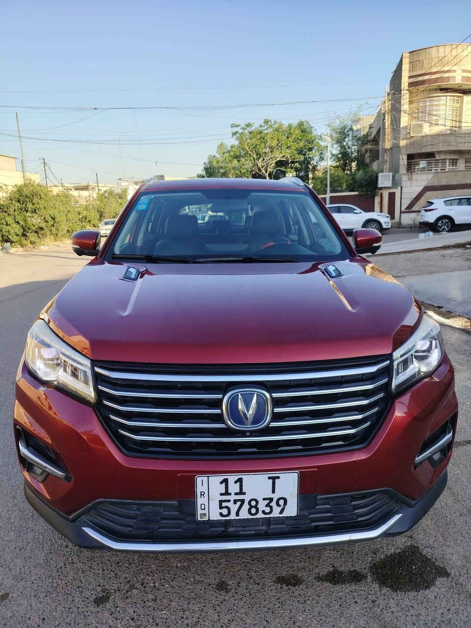للبيع Changan CS75 موديل 2020
فول مواصفات / فورويل
محرك 1800 تيربو قوي واقتصادي
المواصفات:
شاشة كبيرة
كاميرات 360 درجة
كشنات جلد
بانورما 
بصمة تشغيل
ثلاجة
تدفئه وتبريد مقاعد 
مساعد نزول المنحدرات
تخم تايرات جديد
السيارة ماشية 104 ألف
السيارة نظيفة 
السعر: 127 ورقة  
الموقع: بغداد / حي البنوك
رقم الهاتف: ***********
