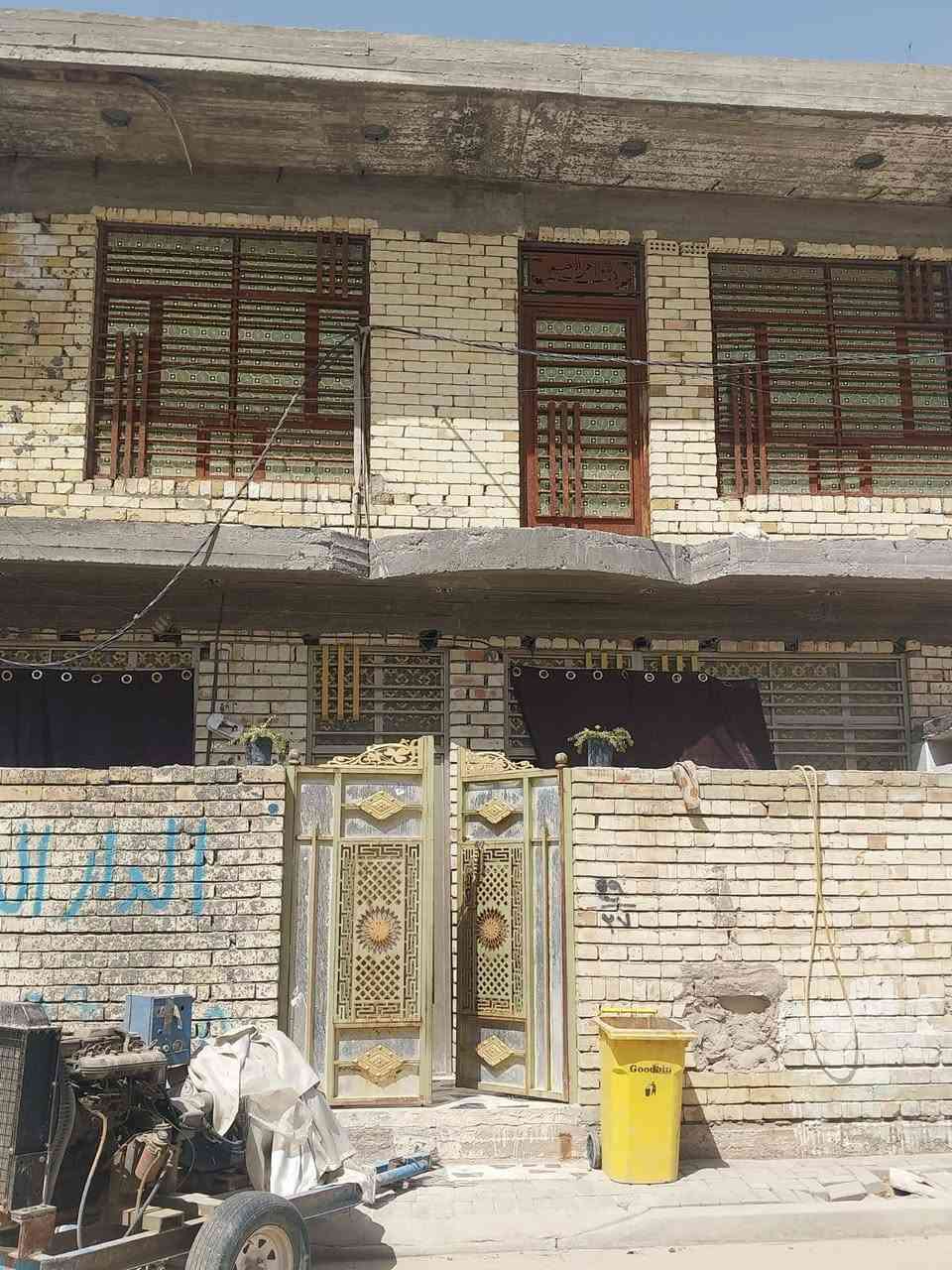 بيت للبيع 81متر مربع قاطين القاط الثاني مكامل
  بشارع الحشد كامل خدمات ماء مجاري تبليط
***********
