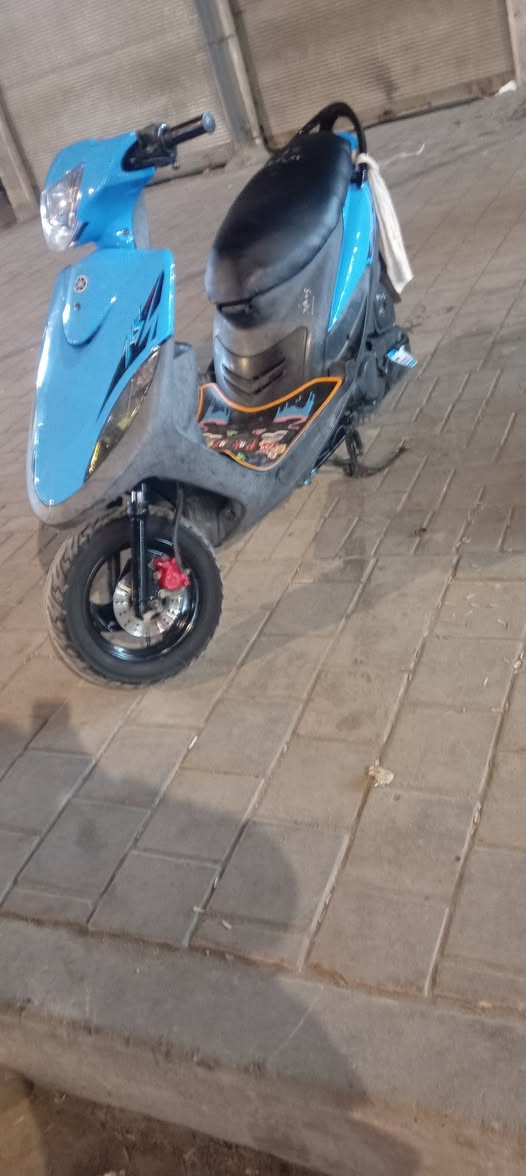 سلام عليكم دراجه ماكس عدله كفاله ما عده كفر تجاري تيوان مكينه ما مفتوحه شلعه معدل مكينه خير من الله سلف بلادي هندر كهربائيات كله كامله ما نقصها برغي  مكان بغداد كم ساره ***********سعر (650 )
