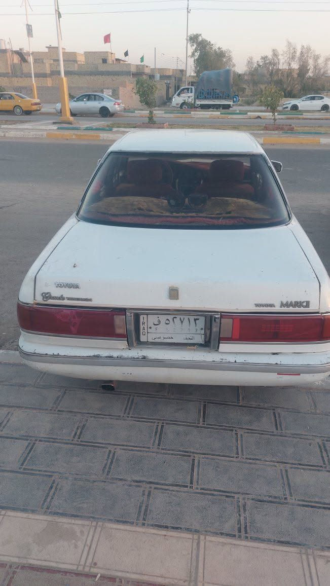 سياره مارك مسطره ب ١٩ ورقة وبيها مجال 
اصوليه شرط مداور للاستفسار 
***********
