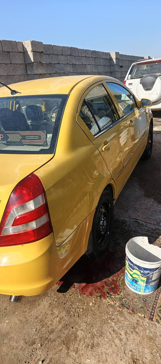 سلام عليكم شيري اي فايف موديل 2012
محور كورلا حديث وان ان زت رقم بغداد صدامي سيارة جديدة دوشمه جديد كل نقص ما بيها بس غاز التبريد تحويره كلها جديد تخم تاير جديد وصدر امامي وخلفي كله نفض جديد
السعر 35  المكان بغداد
رقم الهاتف ***********
