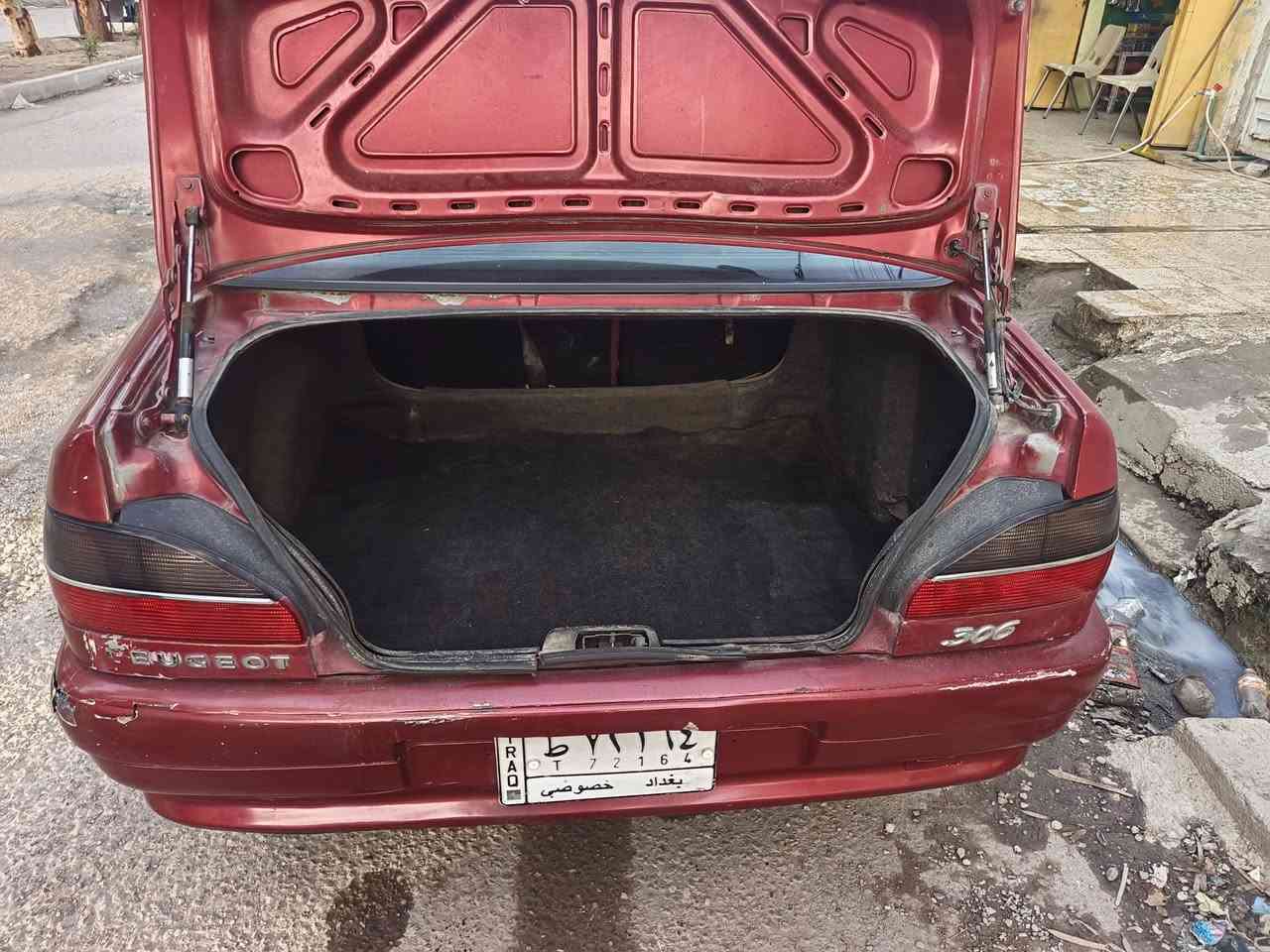 السلام عليكم 
بيجو 306 مكينه كير نضيف السياره حلو ما تصرف عليها دينار شرط تحويل شرعيها بل موصل مشروع وطني كاربون بانزين بيها السياره مال بيت السعر 38 وبيها مجال شوي 
***********
