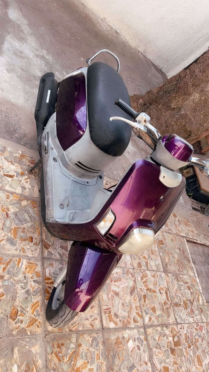 بوليس للبيع دراجه حلوه بلاديه كفراته مبدليهن للجماليه العنوان بغداد البياع *********** متواجد وتساب
