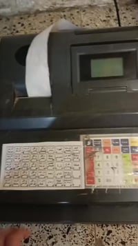 كاشيرات عدد ثنين نظيفات للبيع  ‏‪07750314300‬‏ متواجد فقط ع رقم