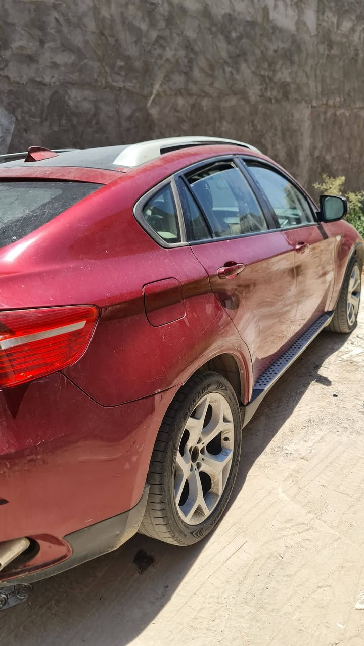 السلام عليكم 
للبيع BMW X6 موديل 2012 خليجي
حادثها هنا الچاملغ الايمن
مصبوغة حزام
محرك N55
السيارة مابيها نواقص من كهرباء وميكانيك
تبريد شغال
طخة على گد اصبع بالباب الخلفي جهة اليمين موضح بالصورة
نواقصها :-
كشنات + دشبول ( الايرباك طاگ ) + بطانة باب السايق فقط السكه الفوگ مكسورة
حزام الامان عاطل
حساسات + كاميرا جانبية
شي على شي نواقصها تكلف تقريباً ١٠ أوراق
سولفت كلشي بأمانة حته اليجي يشوف نفس المنشور
واذا ناسي شي الله والعاذرين

السعر المطلوب ١٤٠
للأستفسار الاتصال على    ***********
اخوكم ابو فدك

