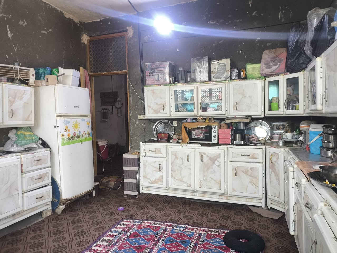 سلام عليكم بيت للبيع مساحه 200
قرب العلويه شريفه سعر 75 سند 25 قريب عشارع
***********
