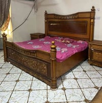 غرفة نوم كويتية كبيرة • چرباية ٢م • كنتور ٣م