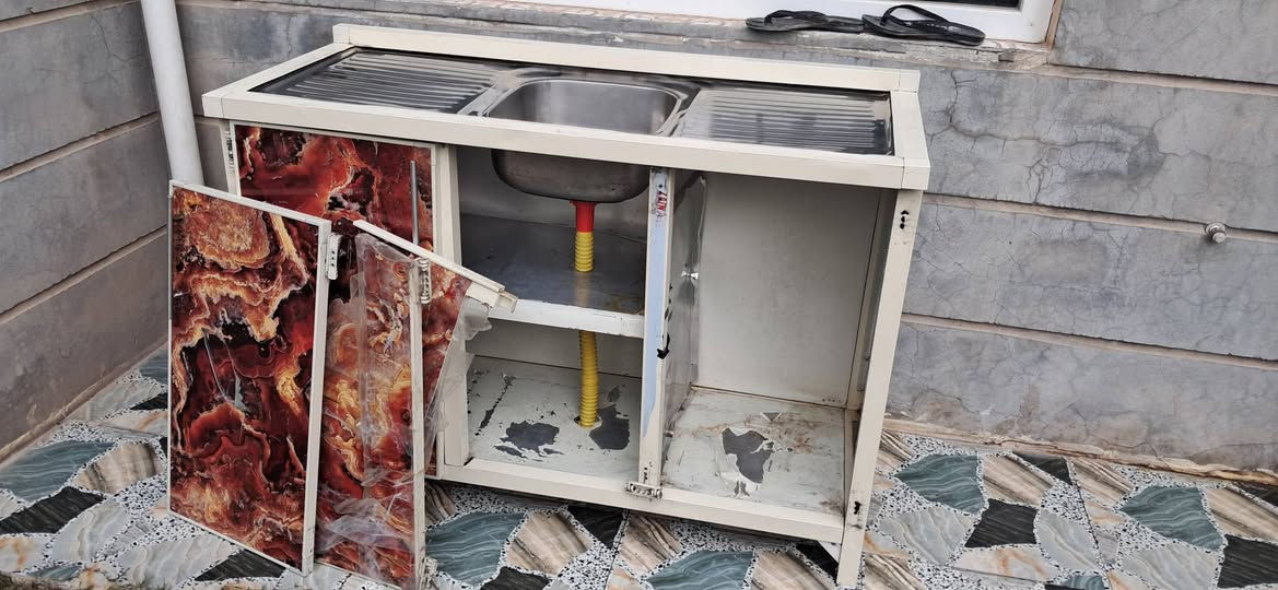 السلام عليكم
عندي هذا ال سنك متر و ٣٠ اريد ابيعه عايزه تصليح بسيط قيم واخذ بما يرضي الله


**إذا كنت صاحب هذا الإعلان وتريد حذفه لأي سبب، رجاءا أرسل رسالة إلى الدعم الفني**