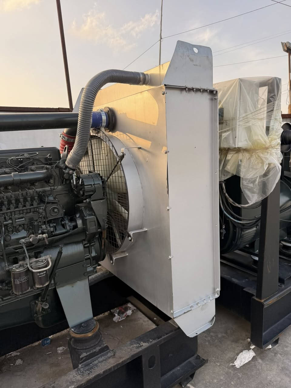 السلام عليكم
سكانيه ١١٣ بم ٨٨ طبك جديد مكينه اوربيه شرط الشغل

توليد 300 كيفي

بم كهربائي فول حمايه 

العنوان واسط الكوت 

اللاستفسار ***********
