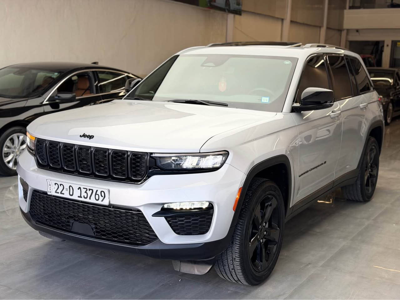 جيب كراند شروكي 5 راكب 2024 بلاك توب فول ترقيم جديد كتاب تضليل كامل ماشي 20 الف بدون صبغ ارباك سليم فقط تعديل بارد صور الضرر مرفق بجم كبس مكان أربيل شركه مصطفى كارس بيع مراوس سعر 305 ورقه للاستفسار***********/0750326500 أربيل, العراق
